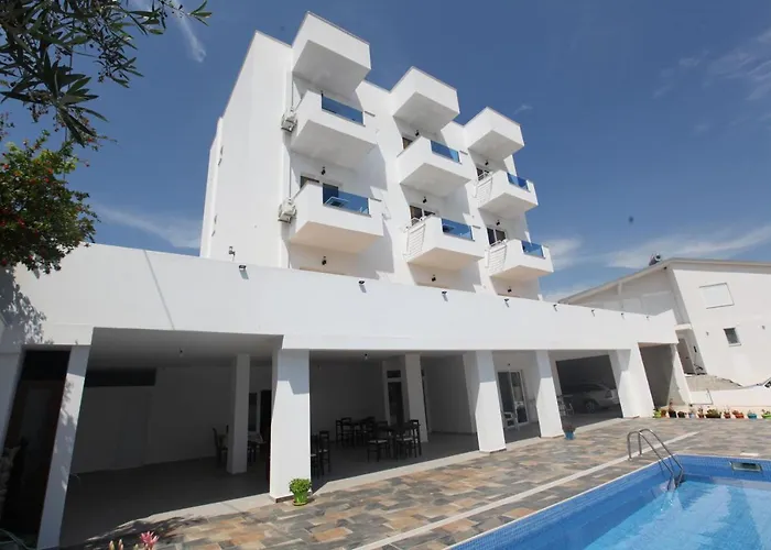 Отель Seadel 3*