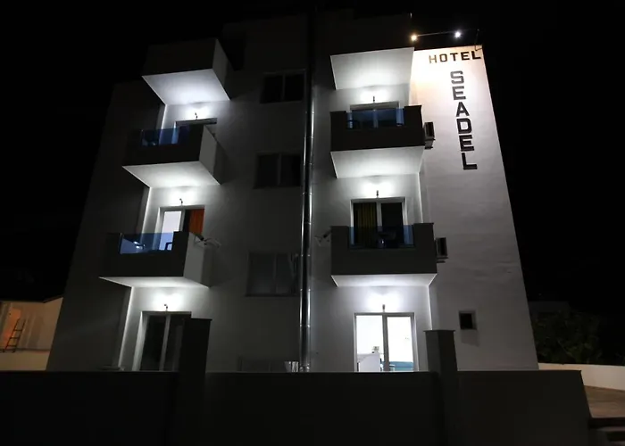 Seadel Отель Ксамил