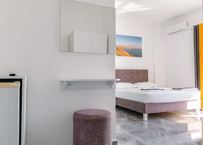 Отель Seadel 3*